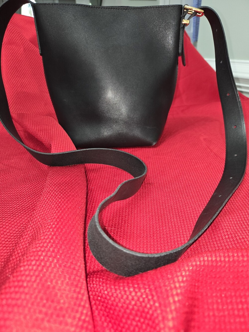 MADEWELL The Essential Mini Bucket Tote Black Leather